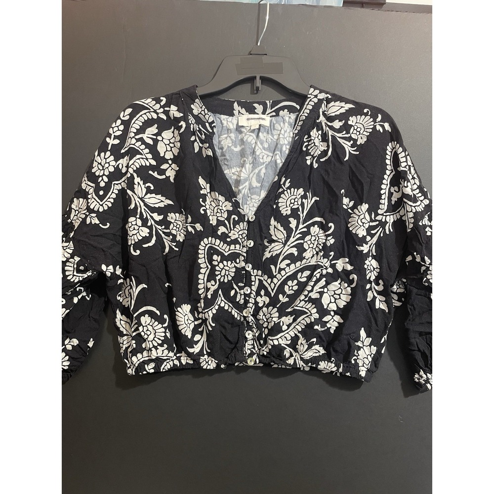 NAF NAF Women's Cropped black white floral size 1